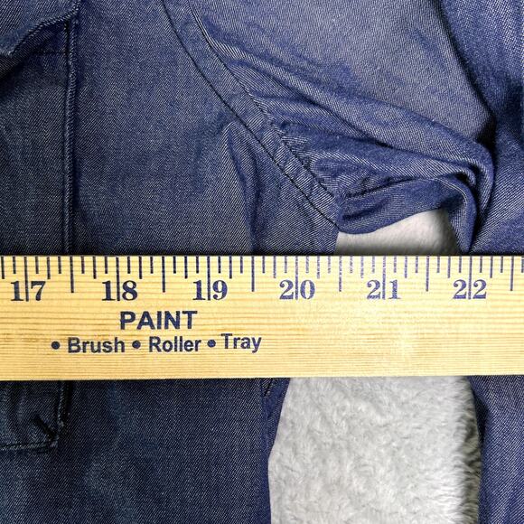 DKNY Denim Button Up Shirt Men's Medium Blue 90s Minimalist Classic Elevated - Picture 5 of 7